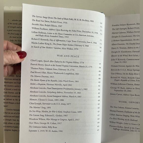 A PATRIOT'S HANDBOOK Songs, Poems, and Spreeches Gelebrating the Land Wo Love - Picture 8 of 16